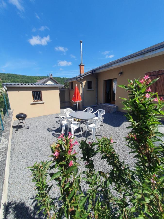 Gite Des Jardiniers Fumay Eksteriør billede
