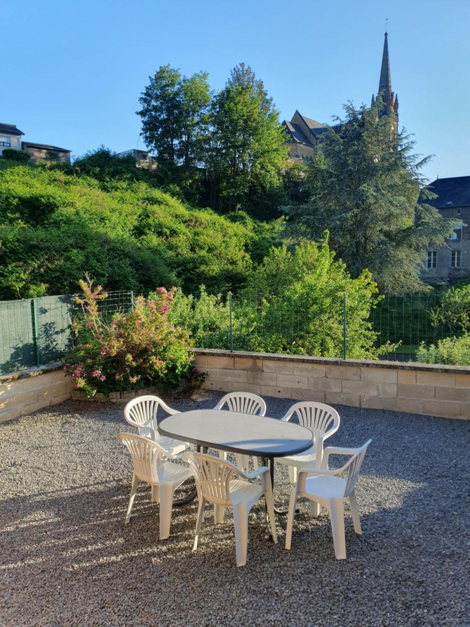 Gite Des Jardiniers Fumay Værelse billede